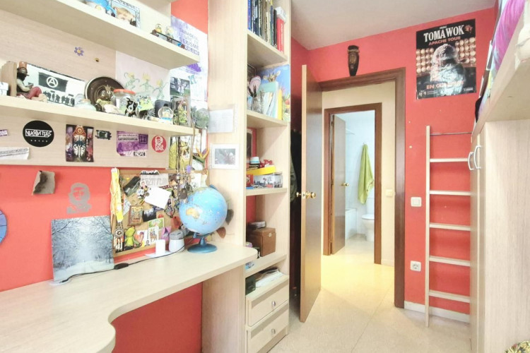 Carrer de la Tordera, Les Arenes - La Gru00EDpia  Can Montllor