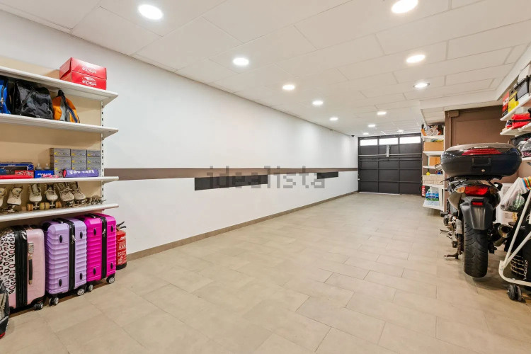 Chalet adosado en Barrio Les Arenes
