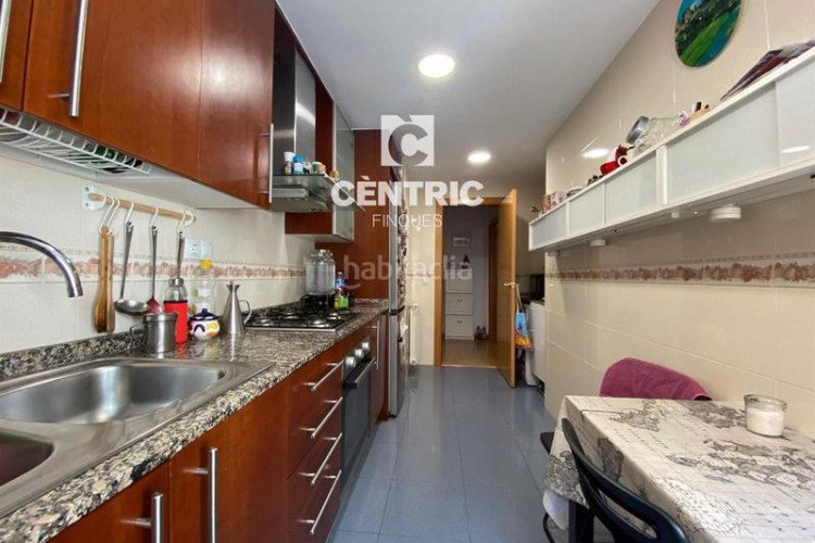 Piso  de 2 habitaciones para invertir en Segle XX Terrassa