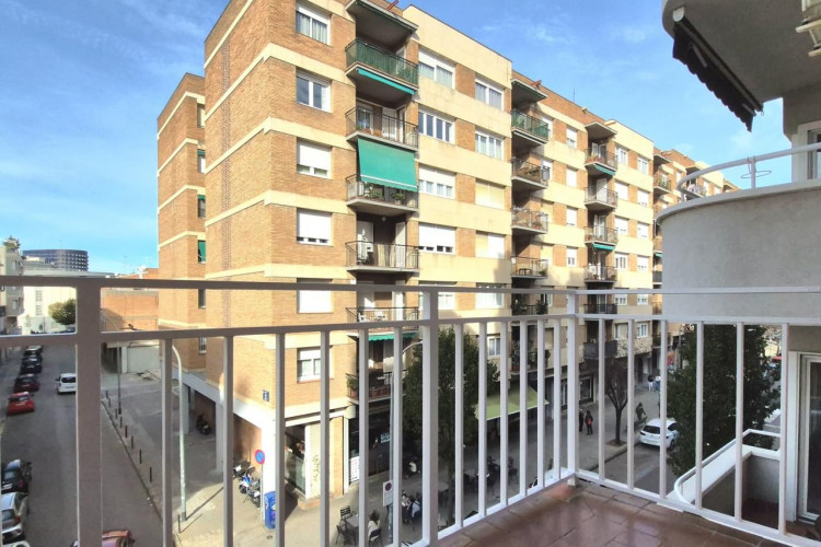 Carrer de Prat de la Riba, Vallparadu00EDs - Antic Poble de Sant Pere