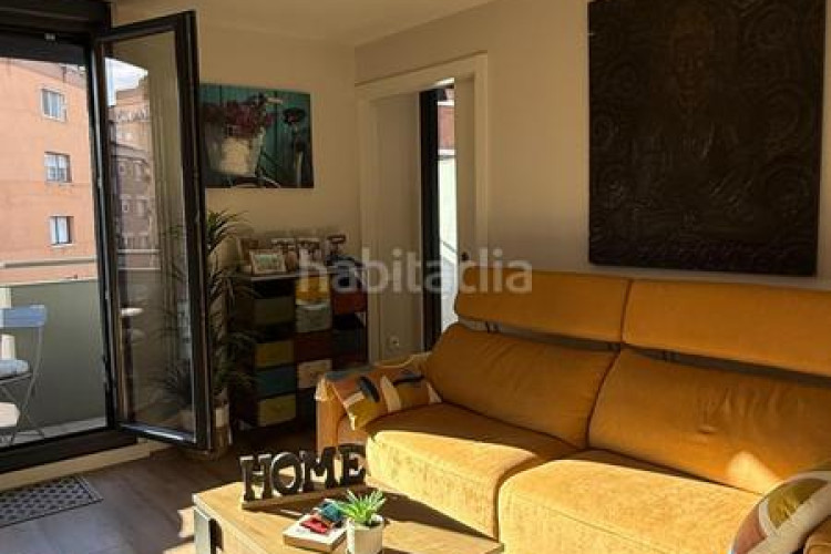 Dúplex luminoso dúplex en zona olímpica en Zona Esportiva Terrassa