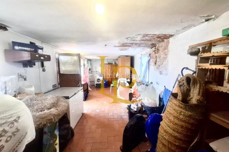 Ático en venta ático de tres habitaciones y amplias terrazas con vistas panoramicas en Terrassa