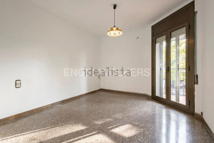 Piso en Barrio Escoles