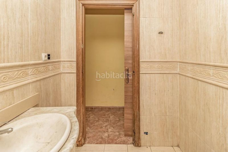 Piso dúplex con gran potencial para reformar en el corazón ! en Terrassa
