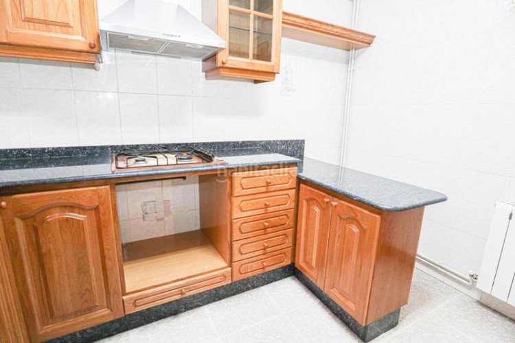 Planta baja  en venta en Can Palet, 2 dormitorios. en Terrassa