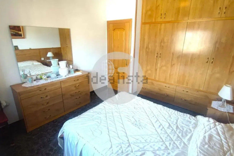 Casa independiente en calle del Camerun