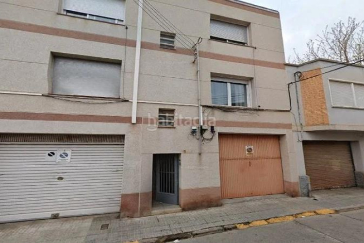 Piso (barcelona). sin posesión (no se puede visitar ni hipotecar). en Terrassa