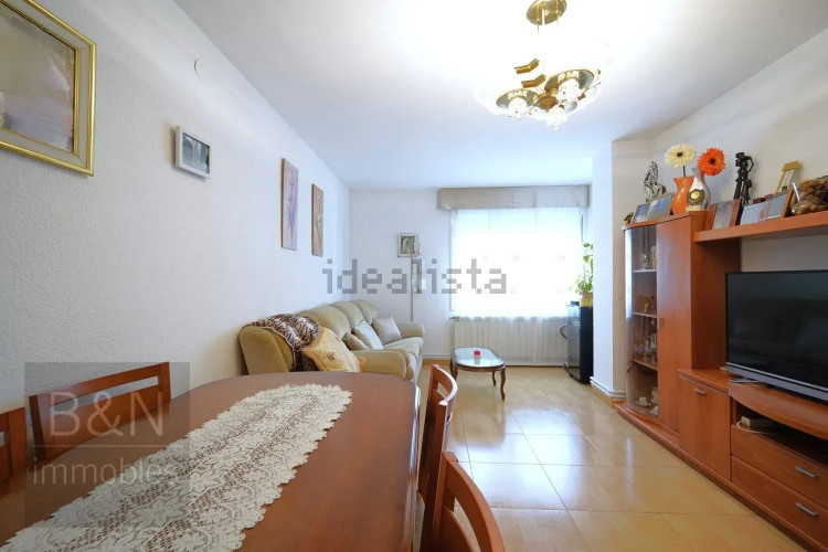 Amplia vivienda de ensueño en una ubicación privilegiada con 4 dormitorios y patio interior