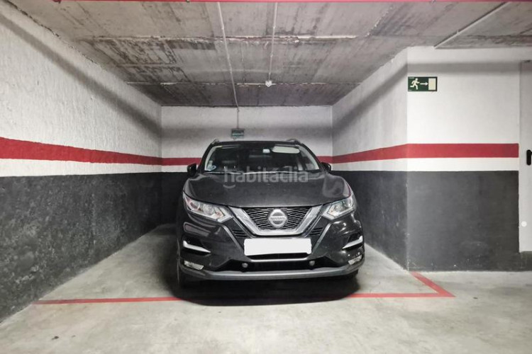 Piso edifici residencial blau cel de 3 hab con terraza 12 m2 sur 2 piscinas, gimnasio, conserjeria y mas en Terrassa