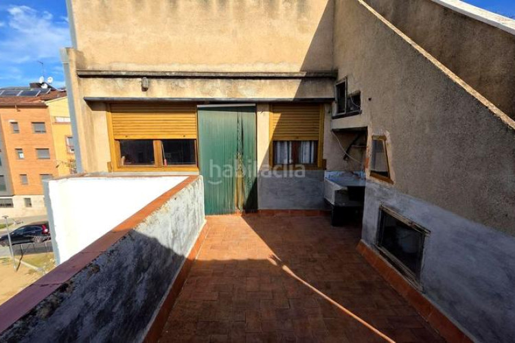 Casa  cantonera, ideal para 2 familias en Ca n'Anglada Terrassa