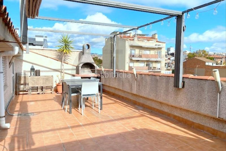Dúplex gran terraza y con parking incluido! en Can Palet Terrassa