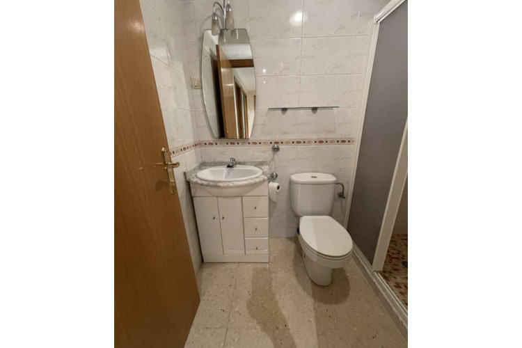 Les Arenes - La Gru00EDpia  Can Montllor