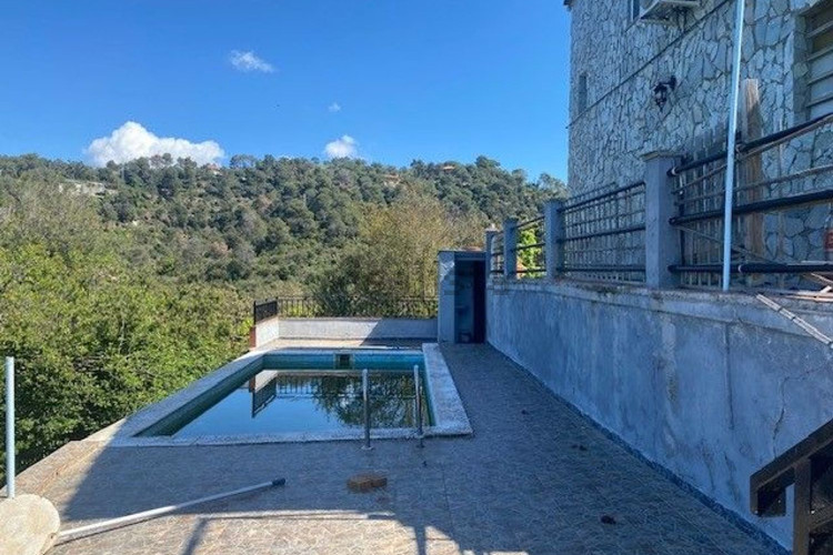 Chalet pareado en Barrio Can Gonteres