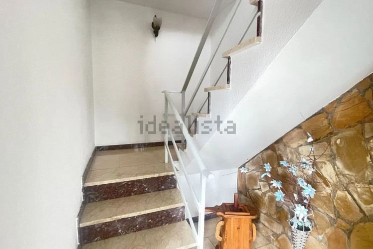 Casa independiente en carretera de Rellinars