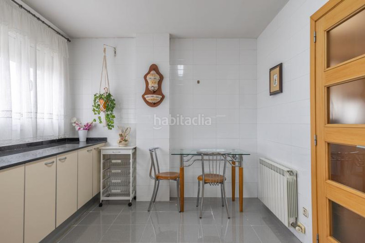 Ático  dúplex con terrazas y vistas panorámicas a un paso del centro , plaza de parking incluida en Terrassa