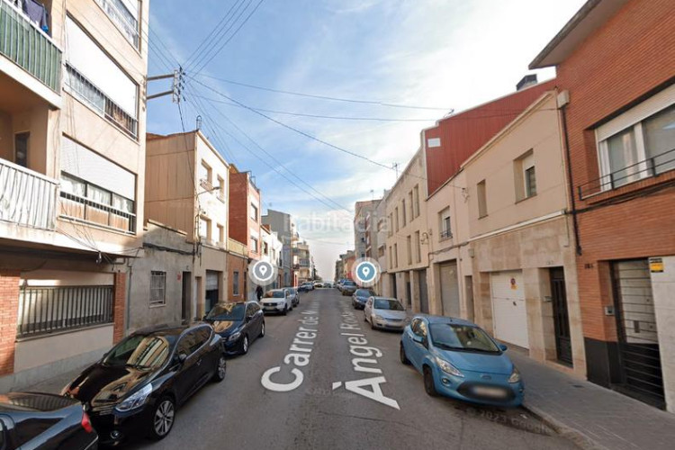 Piso activo ocupado por un tercero en Ca n'Anglada Terrassa