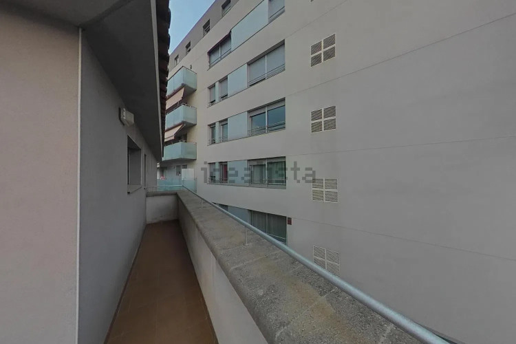 ESPECTACULAR DÚPLEX DE 4DORMITORIOS+3BAÑOS +BALCON+TERRAZA + PARKING (17M).