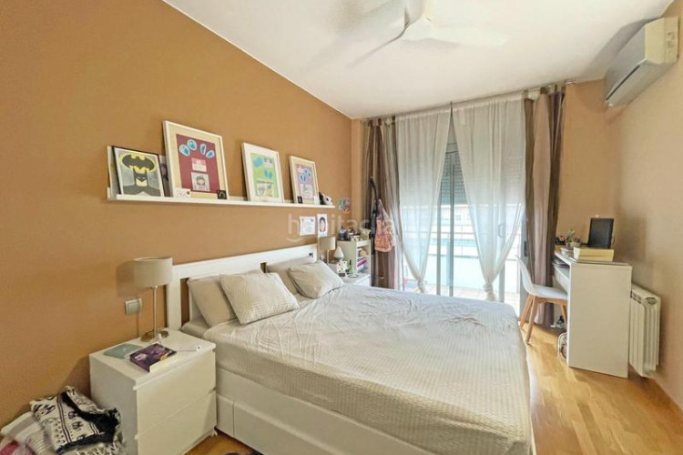 Piso  en venta en las arenasla grípia con plaza de párking y zona comunitaria en Terrassa