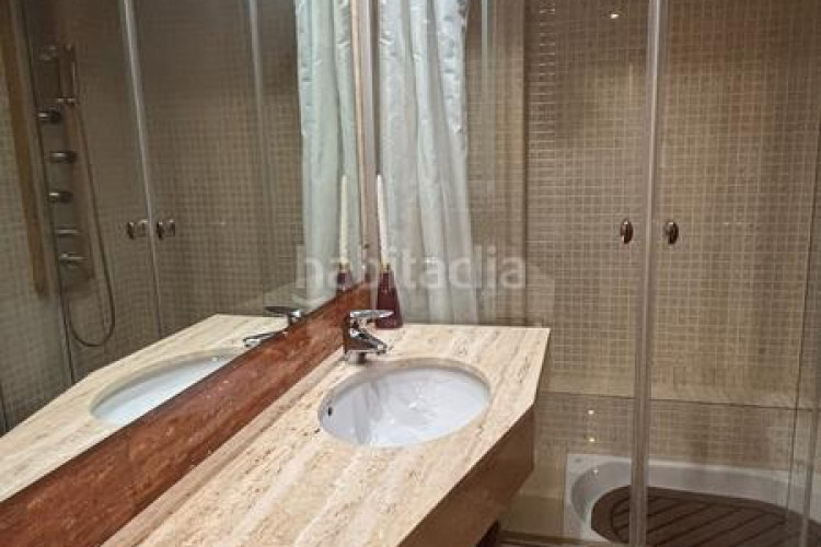 Dúplex magnifico duplex en el centro de sant pere con parquing y trastero en Terrassa