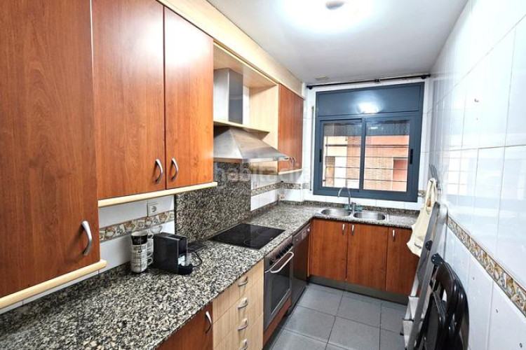 Planta baja en carrer de ricardo caro 31 exclusiva vivienda seminueva con parquing en Terrassa