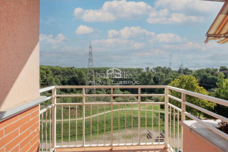 Piso  en venta en ca naurell08221 en Les Arenes - La Grípia - Can Montllor Terrassa