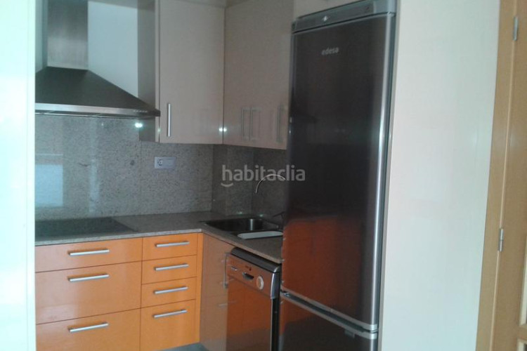 Piso acogedor piso de 1 dormitorio en venta, con cocina americana, terraza acristalada y parking. ideal para disfrutar de comodidad y e en Terrassa