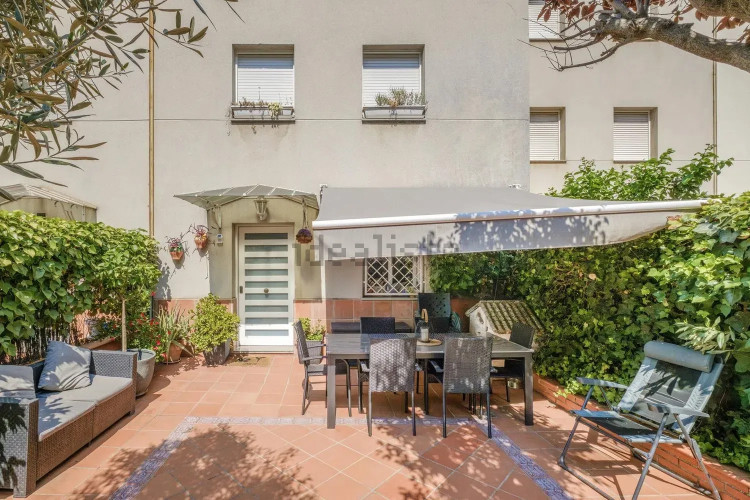 Chalet adosado en calle ďAntoni Torrella