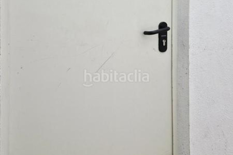 Piso edifici residencial blau cel de 3 hab con terraza 12 m2 sur 2 piscinas, gimnasio, conserjeria y mas en Terrassa