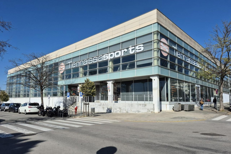 Carrer de l' Escultor Blay, Zona Esportiva