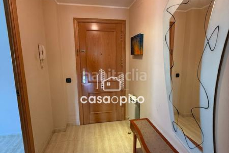 Piso amplio piso reformado en Can Roca. 3 dormitorios, 2 baños y terraza de 12 m. vistas espectaculares. ideal para tu familia. no lo d en Terrassa