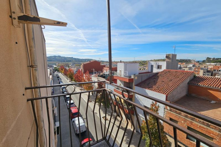 Piso amplio piso muy soleado en La Maurina Terrassa