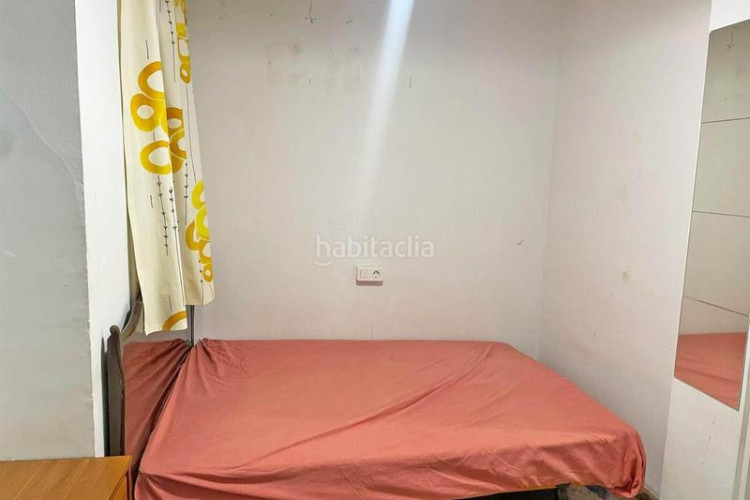 Piso  en venta zona escoles en Cementiri Vell Terrassa