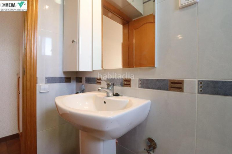 Piso 4 habitaciones y balcón en La Maurina Terrassa
