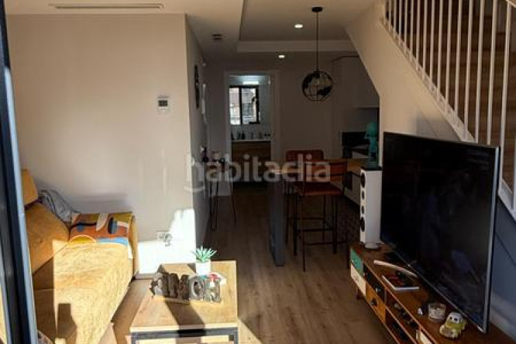 Dúplex luminoso dúplex en zona olímpica en Zona Esportiva Terrassa