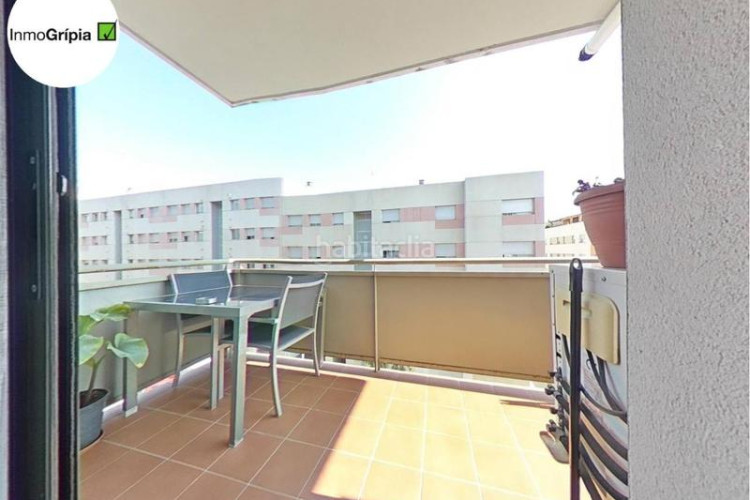 Piso  en venta en les arenescan montllorla grípia08227 en Terrassa