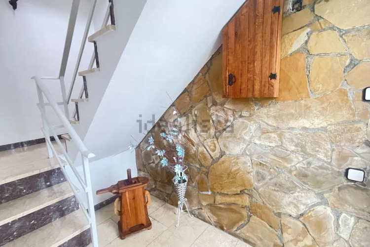 Casa independiente en carretera de Rellinars