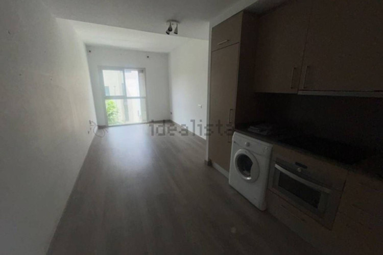 Piso en venta en Carretera de Rellinars
