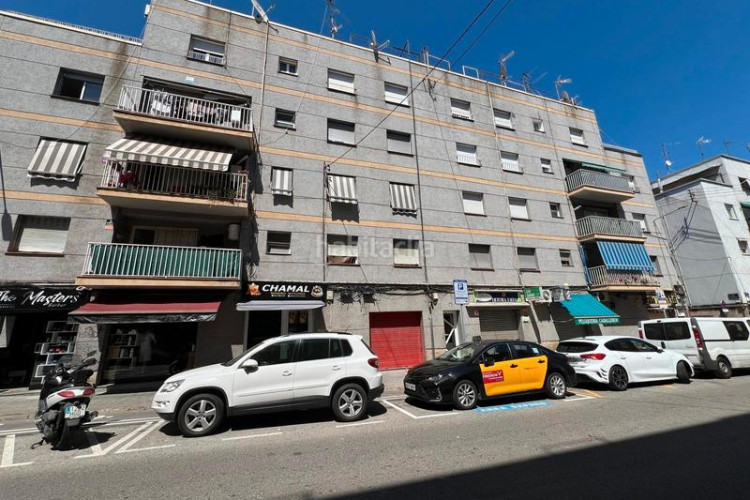 Piso en carrer renaixement 21 piso en venta en Egara Terrassa
