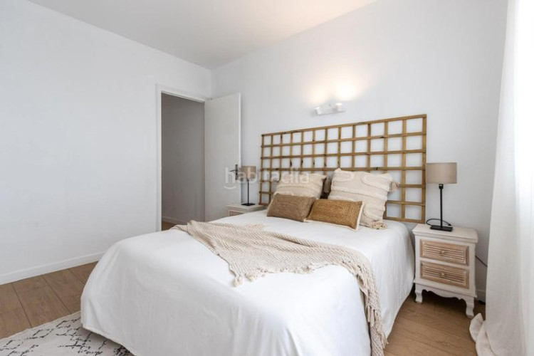Dúplex vivienda tipo dúplex de 2habs. + garaje + patio. zona Segle XX en Terrassa