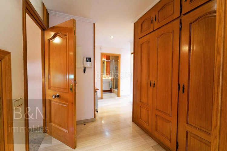 Chalet calidez y diseño en una casa señorial en la zona olímpica! en Terrassa