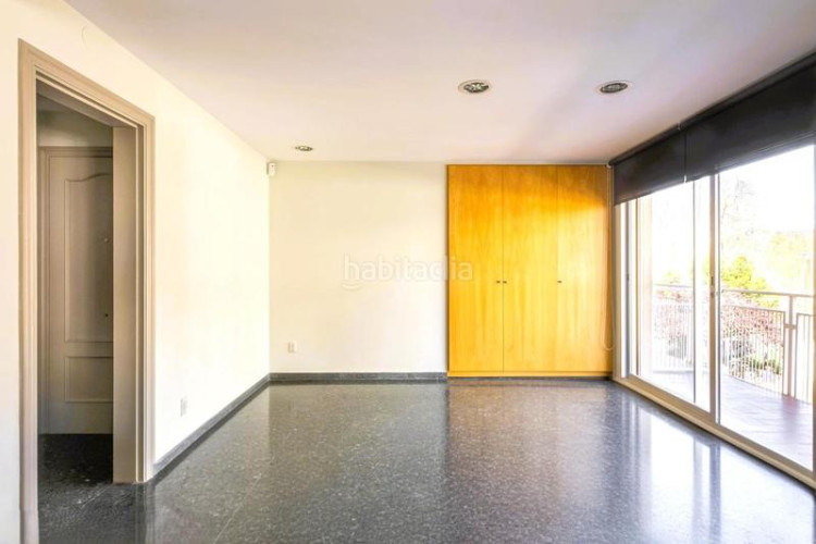 Piso 120 m2 acabat de reformar a tocar del parc de vallparadis en Terrassa