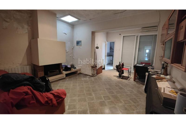 Casa adosada venta casa adosada a reformar con muchas posibilidades. en Terrassa