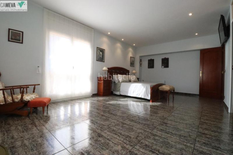 Casa única e impresionante finca a 4 vientos con piscina y jardin en Terrassa