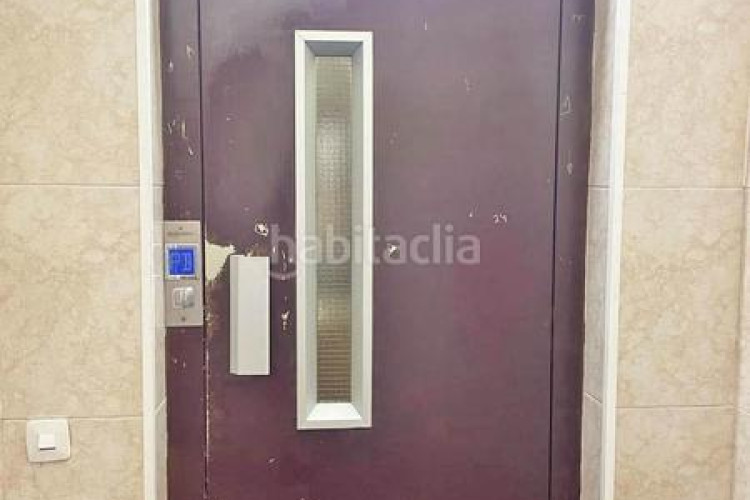 Piso  en venta zona escoles en Cementiri Vell Terrassa