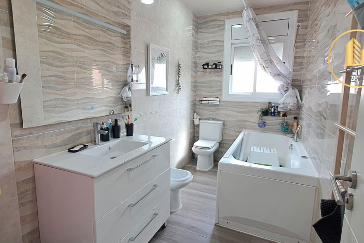 Carrer de la Mare de Du00E9u del Carme, Ca n'Anglada