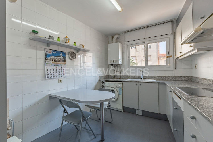 Vallparadu00EDs - Antic Poble de Sant Pere