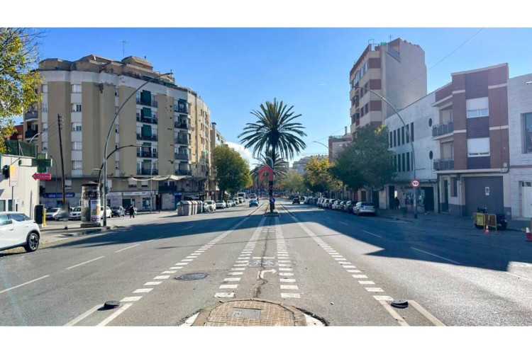 Poetesa Capara, Sant Pere Nord