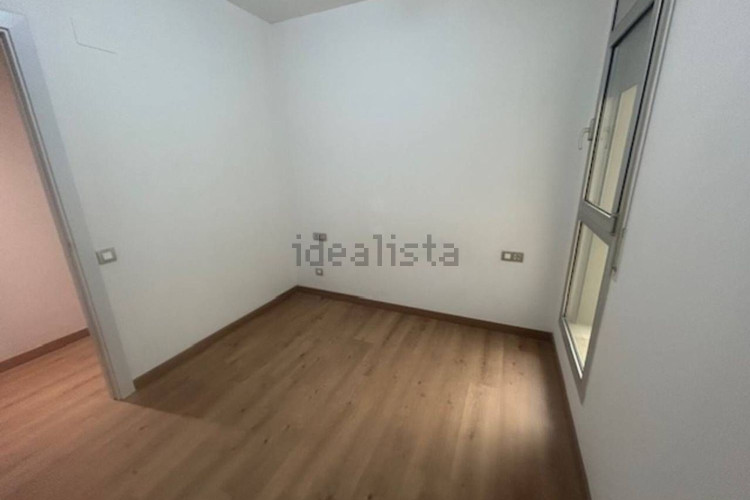 Piso en venta en Carretera de Rellinars