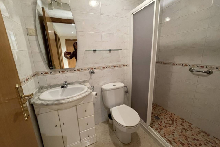 Les Arenes - La Gru00EDpia  Can Montllor