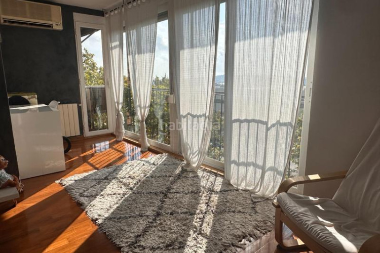 Piso  a la venta en avenida santa eulalia, ! en Terrassa